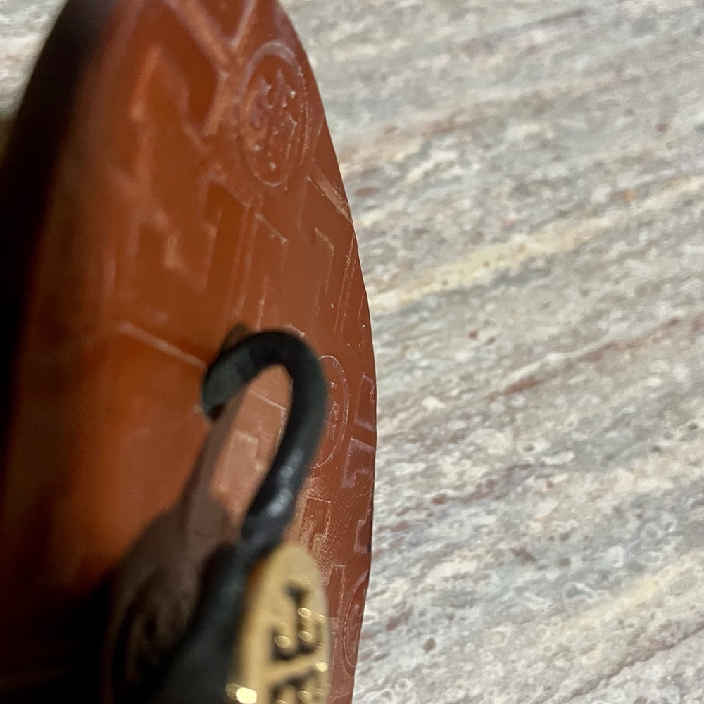 Tory Burch Black Leather Thong Sandals with Gold Accent - Picture 8 of 16